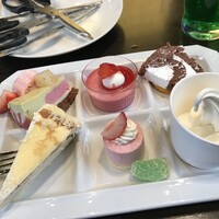 リュクス ダイニング ハプナ - 