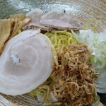 覆麺 智 - 