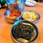 野毛とりとん - ⚫豆もやし・韓国のり
            ・キムチ・カクテギ