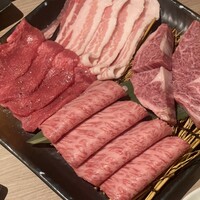 近江うし 焼肉 にくTATSU 青山本店 - 