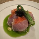 Itsuki - 炭火で軽く炙った金目鯛　山菜のソース　刻み山菜　コシアブラ　キャビア