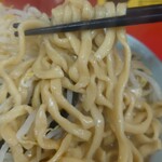 ラーメン二郎 - 麺はこんなかんじ。