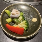 煌 焼肉 - 季節野菜の取り合わせ