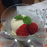 割烹旅館　室町 - 安納芋のジェラート
      