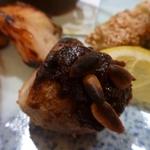 玄斎 - 京芋（小芋）の蕗味噌焼き松の実添え