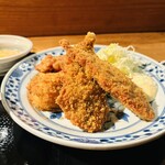 巣立つ魚金 赤坂店 - 大アジフライ(唐揚げ・ホタテコロッケ付き)