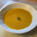 オーガニックレストラン グレイス - ニンジンのスープ