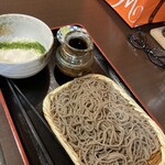 Sobakiri hachidai - お連れした方のとろろ蕎麦。
                素敵なチョイス。『ねばりスター』北海道の
                お芋をお使い。粘りと風味がふんわり。