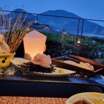 汀邸　遠音近音　Ochi Kochi - お刺身盛り合わせ。珍しい穴子のお刺身も。