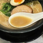 Mutekiya - 「カニみそ麺」のスープ
                        2024年5月5日