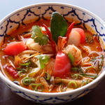 キンカーオ - のんびり鴨川を眺めながら、本格的なタイ料理，ラオス料理を気軽に楽しんでいただけます。