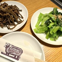 ビーフキッチン 恵比寿店 - ぜんまいナムル、小松菜ナムル。