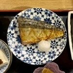 8 base - 八戸港 浜定食 ¥1,400 のとろ鯖塩焼き