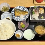 8 base - 八戸港 浜定食 ¥1,400