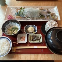 対馬のどぐろとイカ活き造り 博多 魚蔵 都ホテル店 - 