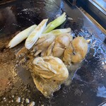 月島もんじゃ もへじ 町田 - 牡蠣バター焼き