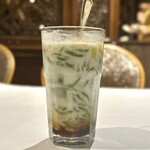 Plataran Dharmawangsa - ⑤緑パンダンゼリー、ココナッツアイス、ジャックフルーツ、パーム椰子の砂糖49000ルピア≒481円