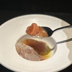 August - ⑧スモークフィッシュ、いくら、トマト、カラマンシーとブラックティーのジュレ