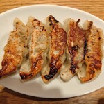 餃子と炙り こけこっこ - 焼き餃子5個（580円）