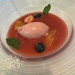 シェ草間 - 苺のスープ 苺のソルベ添え