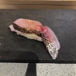 Kagurazaka Sushi Yasaka - イサキから　