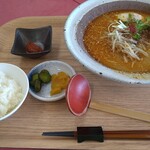 Ryuuou Gorufu Kosu - 担々麺セット