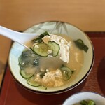 宮崎大島食堂 - キンキンに冷えた冷や汁には、豆腐　胡瓜　大葉入り。
