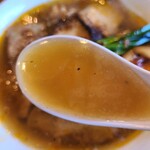 焼豚ラーメン 三條 葛飾店 - スープ