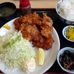 味の店　こだま食堂 - ミックス(チキンカツと鶏唐揚) 850円