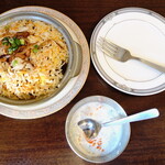 BIRYANI BAR TULSHI - 本日いただいた”バスマティビリヤニ（チキン・中辛）”、”サラダ”、”ライタ”付です。