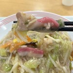 245667762 - 野菜や豚肉たっぷりの野菜あんの長崎皿うどんです。