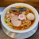 Jikasei Men Uruchi - 醤油ラーメン ＋ 味玉