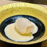 鮨 とっぴん 和田 - ホタテクリーム