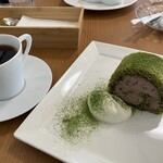 フレッシュ ケーキ カフェ - 抹茶と小豆のシフォンケーキ