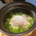 和食とお酒 蒼 - 鯛と大葉の土鍋ご飯