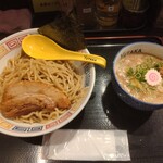 つけ麺専門店二代目 YUTAKA - 