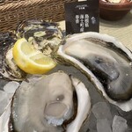 L'Ecailler Oyster Bar - 