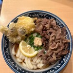 梅田 釜たけうどん - 