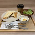 Higaoka Shokudou - 八丁味噌の肉味噌チーズサンドセット