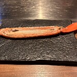 くずし鉄板 あばぐら - ⚪︎鈇板焼：兵庫県香住直送ブランド蟹 香住蟹
      　サッと、バーナーで表面を炙り提供されます。甘味がしっかりとしていて、コチラも旨い。蟹って無言になりますよね。