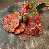 Jose Luis Karuizawa - ハモンセラーノ＆チョリソー盛り合わせ