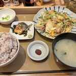 Yayoi Ken - 肉野菜　鯖小鉢　