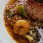 Kitchen and CURRY - ■スナップエンドウとえびのカレー
                        