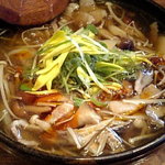 東京うどん 一将 - きのこと肉のあんかけうどん