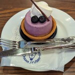 馬車道十番館 - ブルーベリーレアチーズケーキ￥605