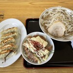 ラーメン もっけだの - 『ギョーザ＆炙り豚丼＆ハーフラーメン』
