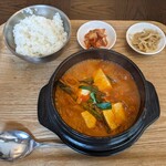 韓国料理MOAMOA - スンドゥブ　990円