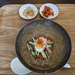 韓国料理MOAMOA - 冷麺　990円