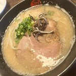 暖だん - 豚骨ラーメン