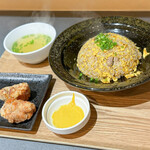 炒飯専門店 迅や - せせりのにんにく醤油炒飯セット☆